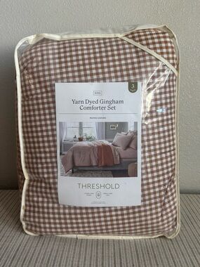 NWT 3pc King Mini Gingham Comforter and Sham Set Camel - Threshold